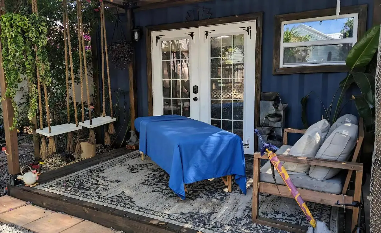 Cozy Af Tiny-House Oasis Villa Tampa